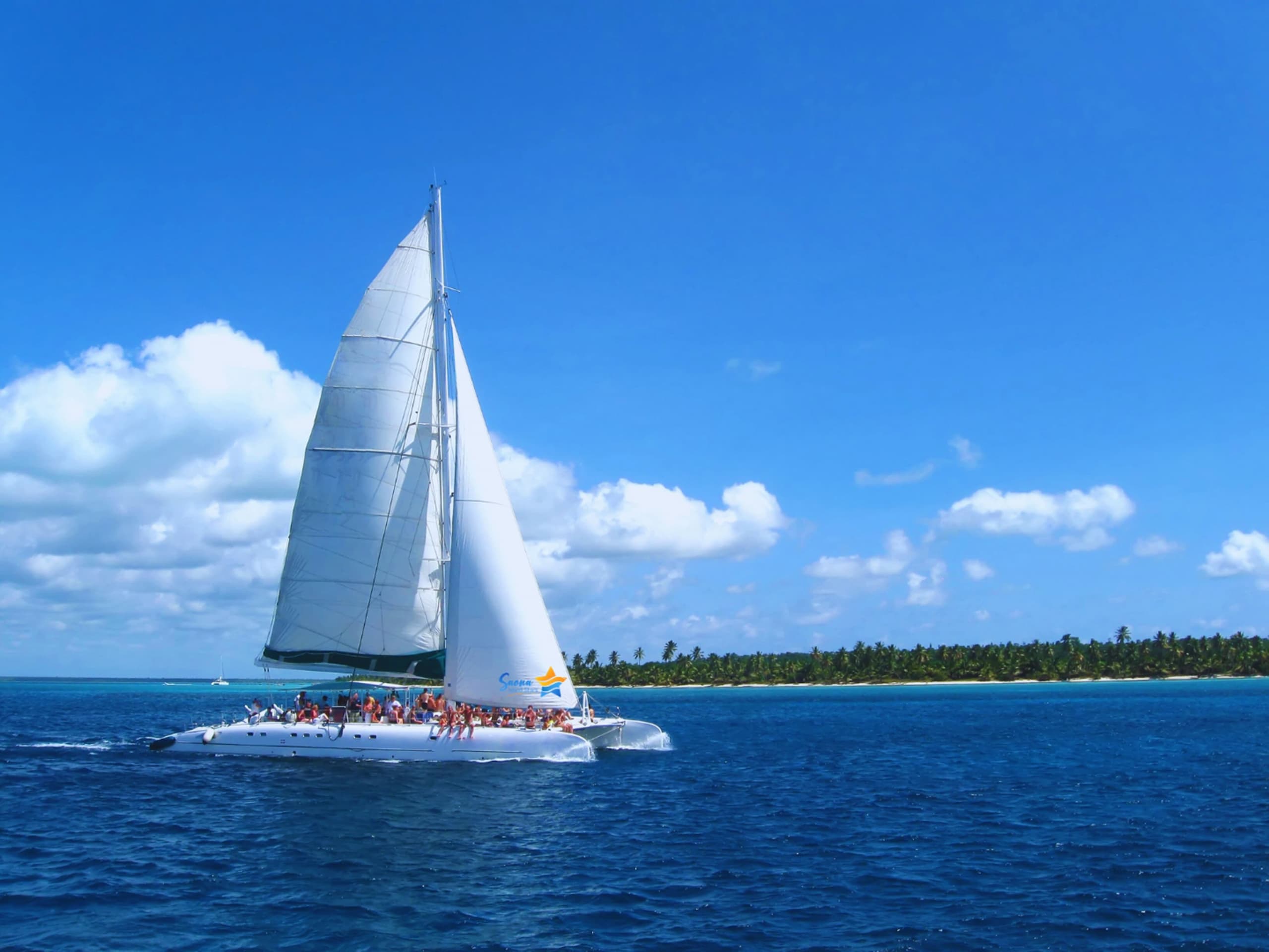 catamaran saona island stars excursion