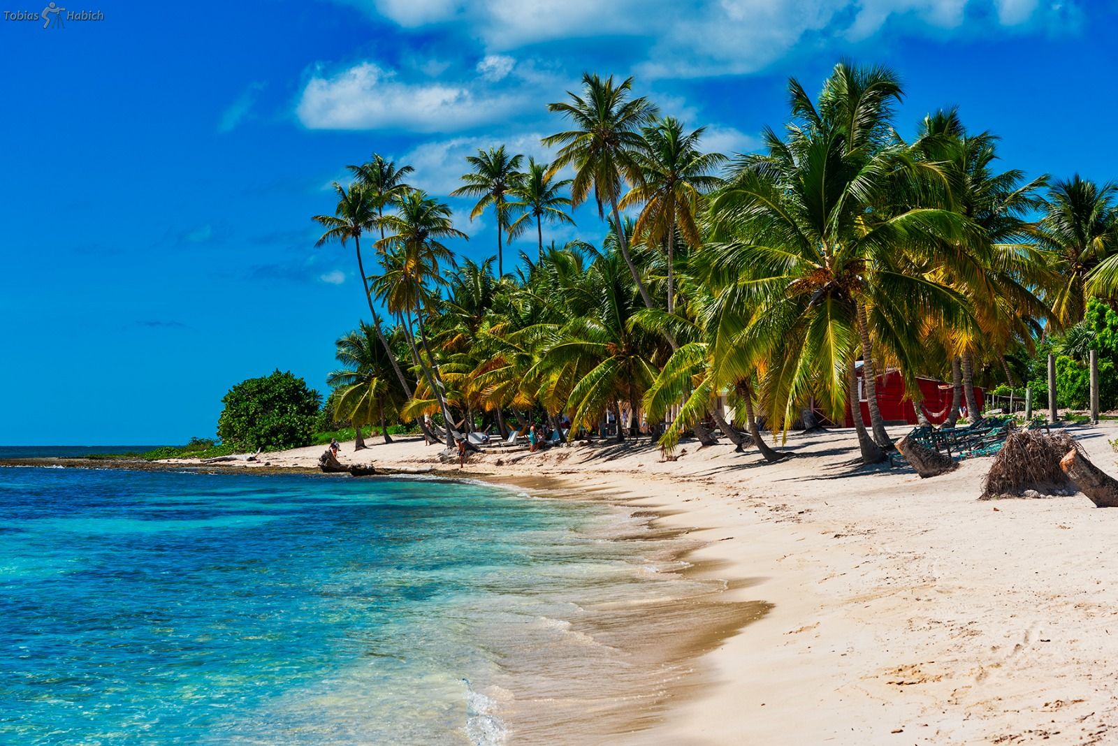 playa de mano juan en la isla saona